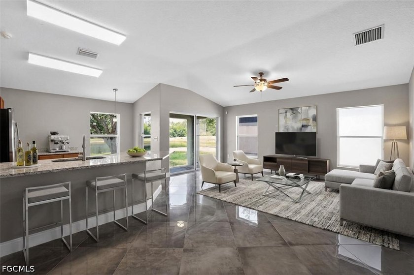 Welcome to the charming Cypress Creek development offering a - photo 8