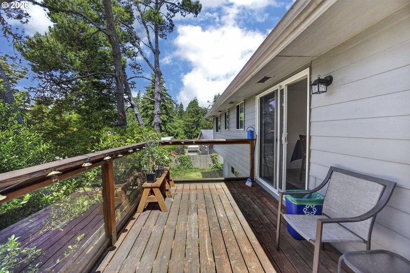 Welcome to this beautifully updated 4-bedroom, 2.5-bath home - photo 15