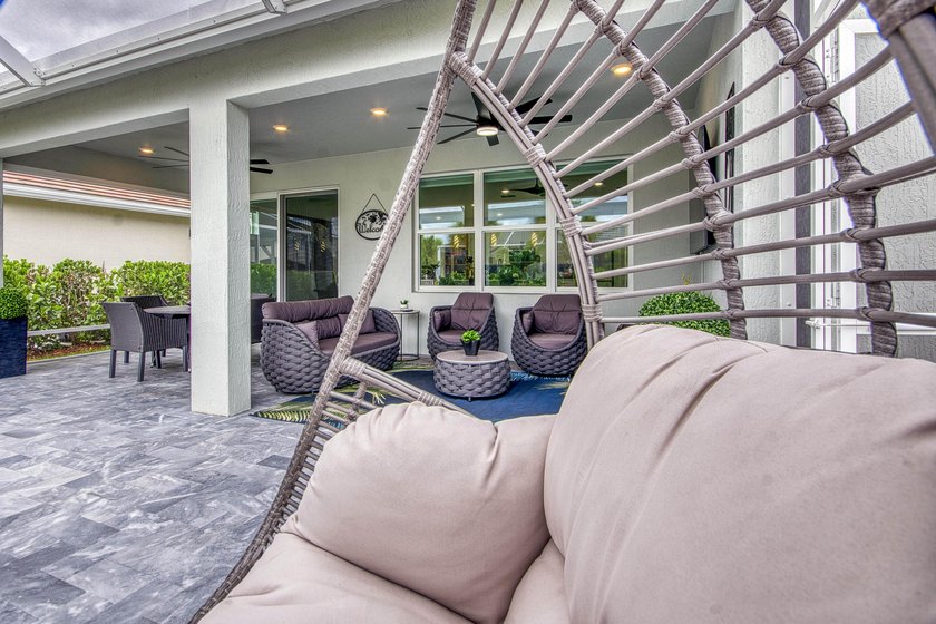 Fully remodeled and impeccably upgraded, this stunning 2 bed 2 - photo 27