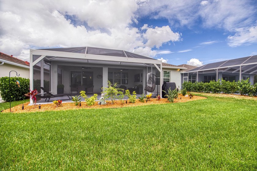 Fully remodeled and impeccably upgraded, this stunning 2 bed 2 - photo 29