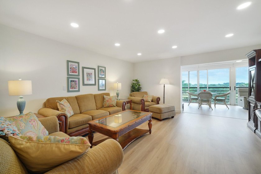 Welcome to this spacious 2-bedroom, 2-bath condo in the - photo 6