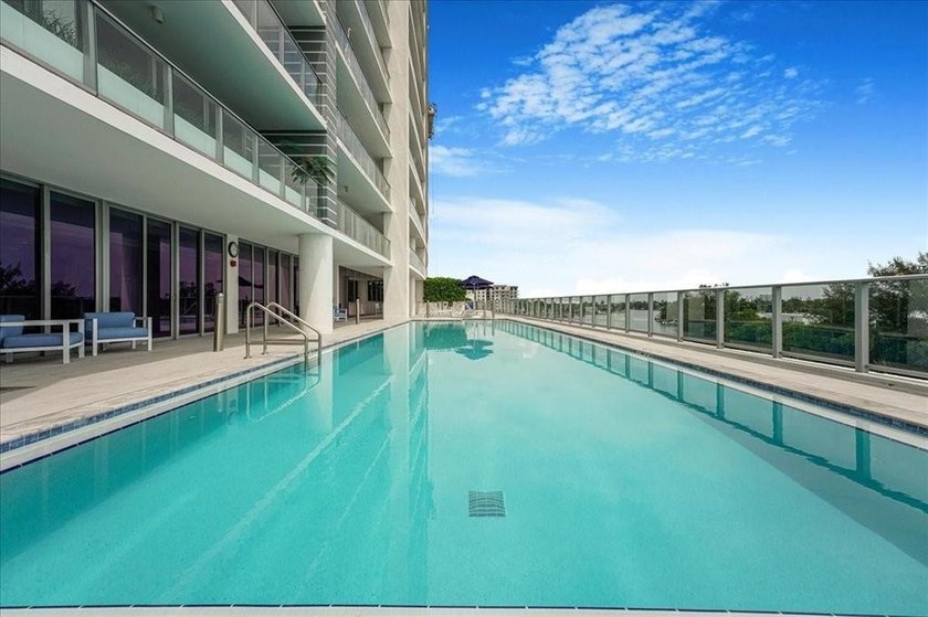 PRICED TO SELL !!! this sparkling new 2/2 condo in the luxury - photo 28