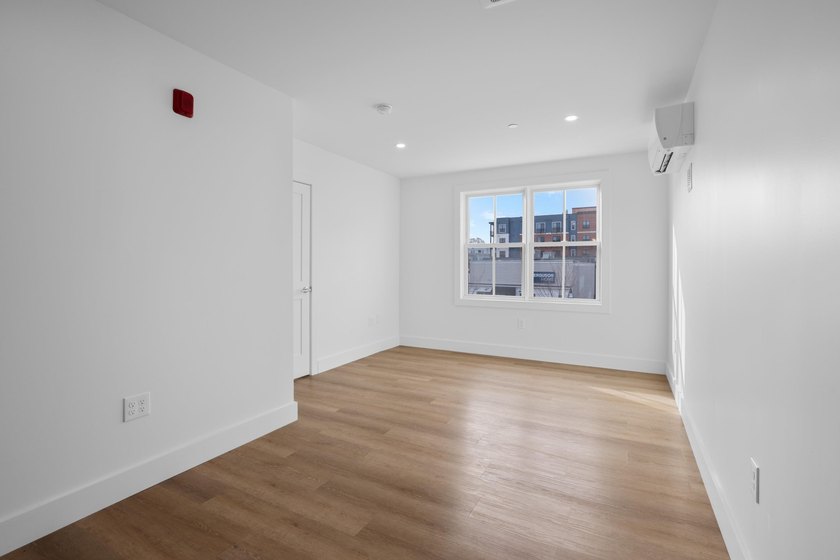 Come see the final unit available at 238 Deer Street, an - photo 6