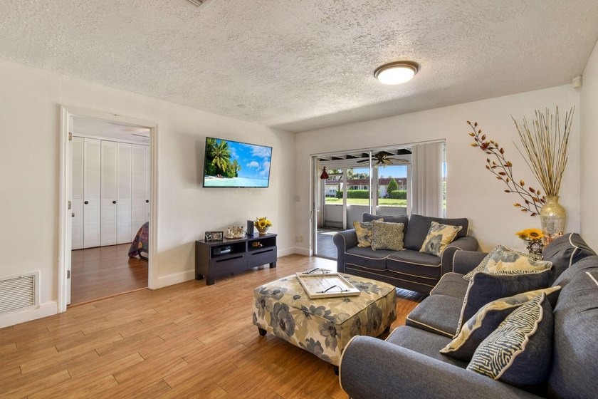 Move-in ready home in a desirable 55+ community offering comfort - photo 2