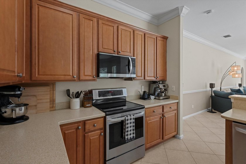 Welcome to 11414 169th Court N, a beautifully maintained - photo 25