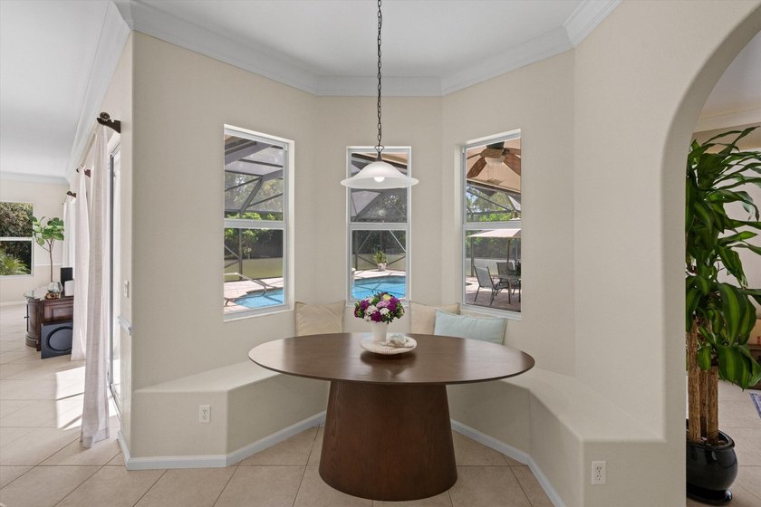 Welcome to 11414 169th Court N, a beautifully maintained - photo 28