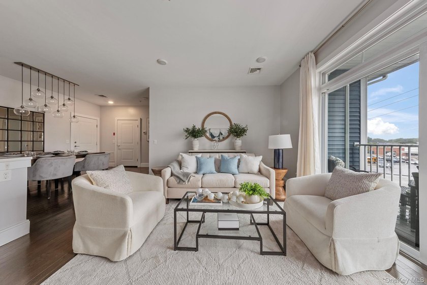 Experience Luxury Living In This Stunning 2 Bedroom, 2 Bathroom - photo 2