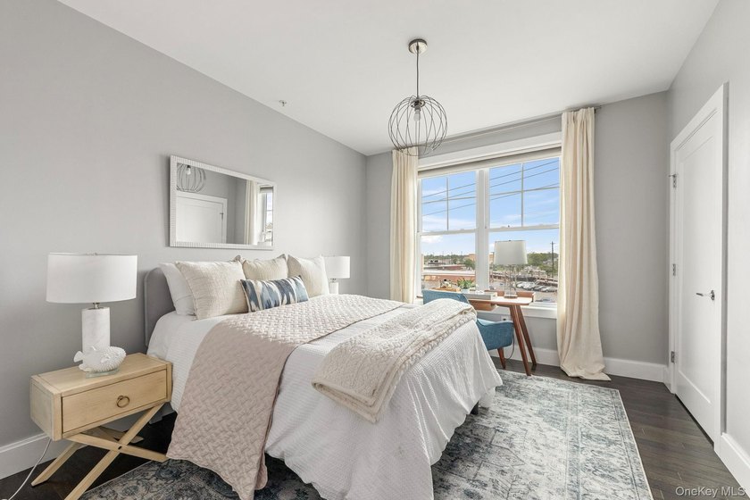 Experience Luxury Living In This Stunning 2 Bedroom, 2 Bathroom - photo 10