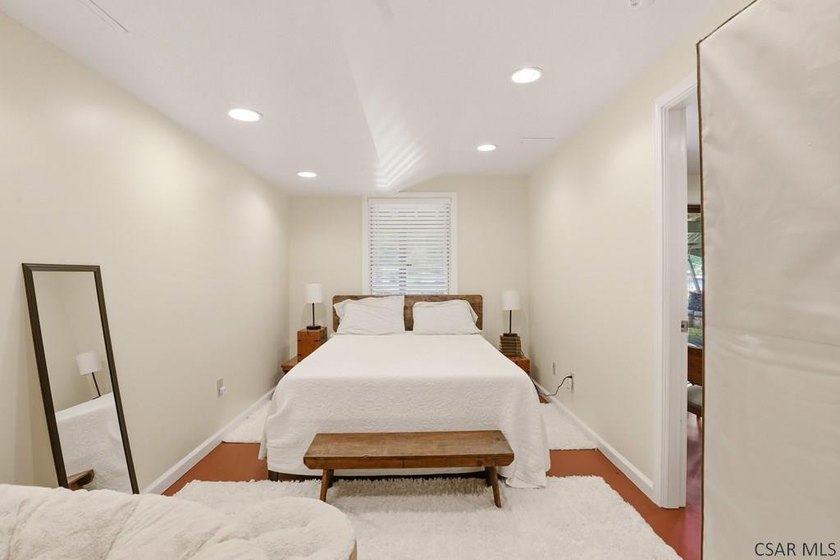 Beautifully remodeled from top to bottom, this exceptional - photo 31