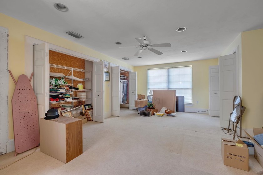 Bankruptcy and Short Sale. Additional Buyer Premium to the - photo 32