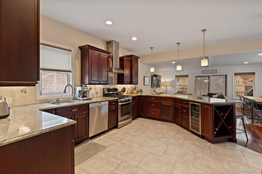 Welcome to 46 Wyoming Avenue - a raised beach-side 2 bedroom-2 - photo 5