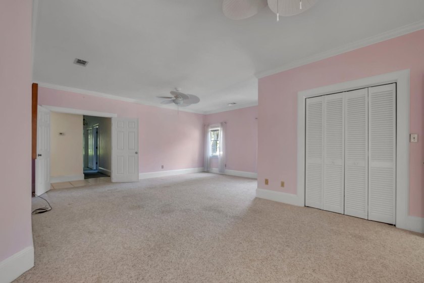 Bankruptcy and Short Sale. Additional Buyer Premium to the - photo 39