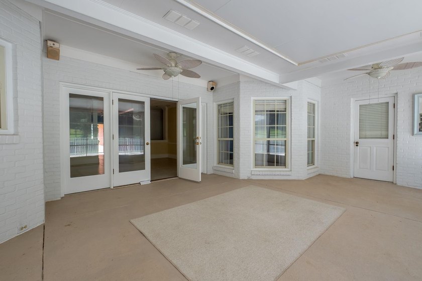 Bankruptcy and Short Sale. Additional Buyer Premium to the - photo 45