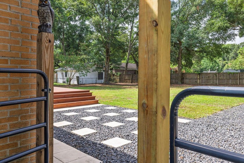 Welcome to this move-in-ready James Island home nestled in a - photo 2
