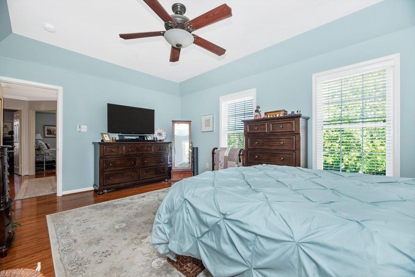This beautifully updated end-unit Colonial townhouse in the Mill - photo 13