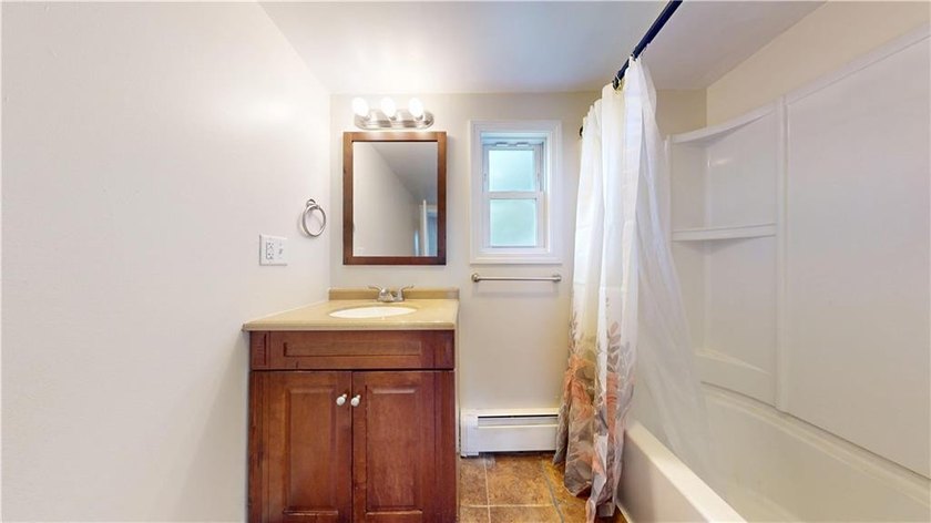 Welcome to easy, low-maintenance living in this well-kept 1985 - photo 36