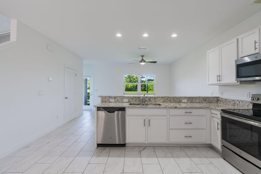 SELLER OFFERING $5,000 CREDIT TO BUYER at closing for a - photo 7