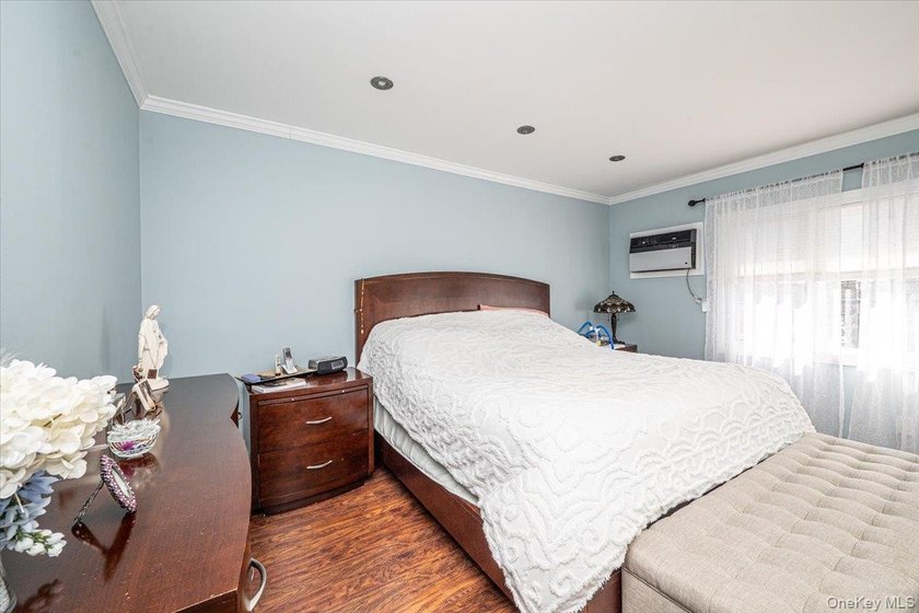 Welcome to this beautifully maintained 2-bedroom, 1.5-bath home - photo 24