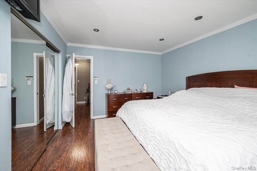 Welcome to this beautifully maintained 2-bedroom, 1.5-bath home - photo 25