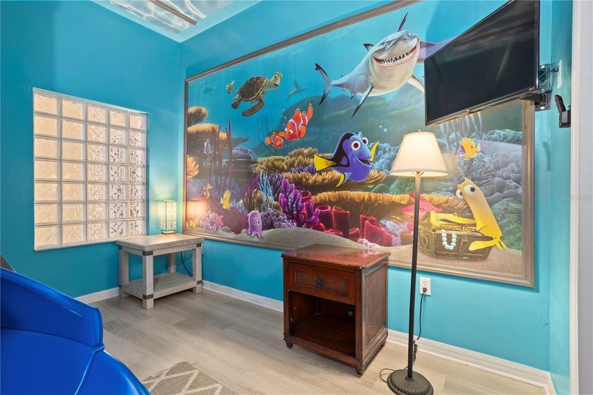 Under contract-accepting backup offers. Welcome to this - photo 26