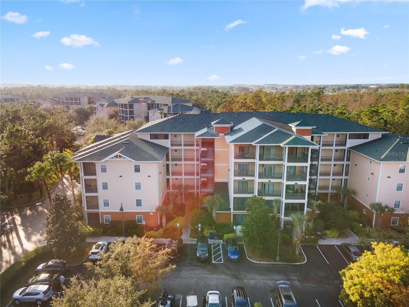Under contract-accepting backup offers. Welcome to this - photo 35