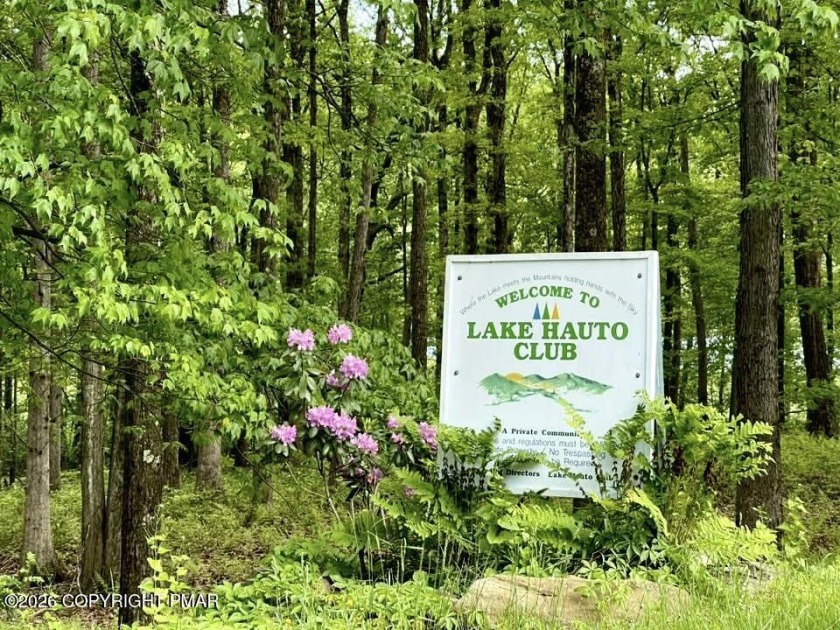 3 bedroom Lakefront Contemporary on Power-boating Lake! - photo 44