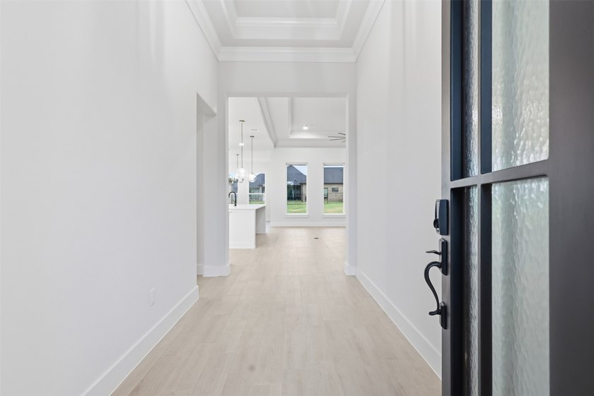 New construction by Al Couto Homes in the gated golf course - photo 4