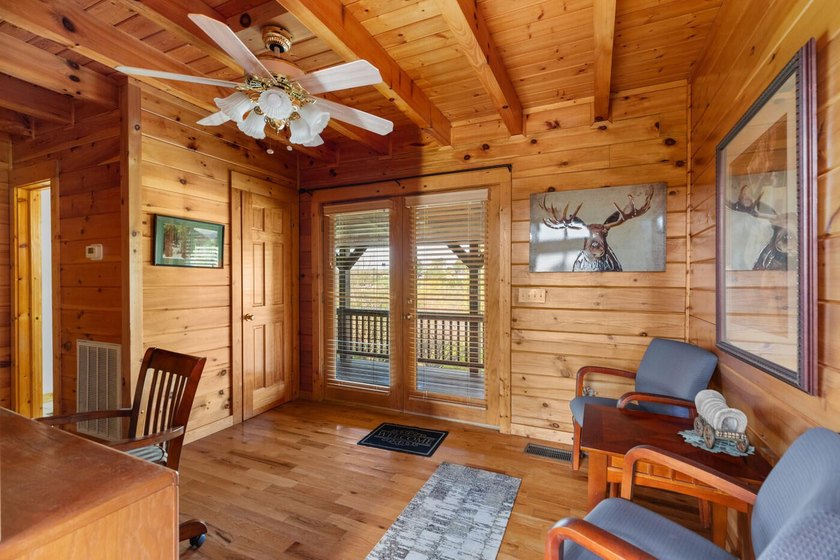 ** FRESHLY PAINTED EXTERIOR** Welcome to 811 Pinnacle Dr - a - photo 19