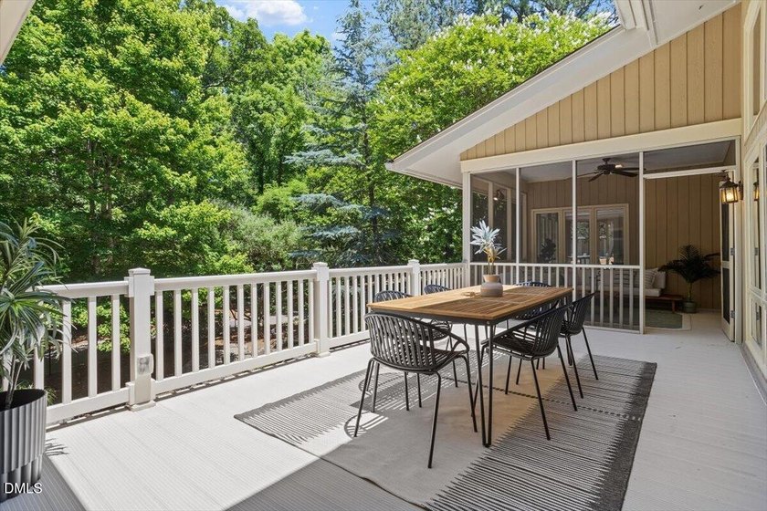 Sprawling, light-filled ranch with a full walk-out basement in - photo 20