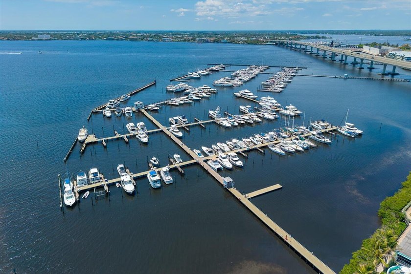Waterfront condo living in the heart of Stuart's marina district - photo 42