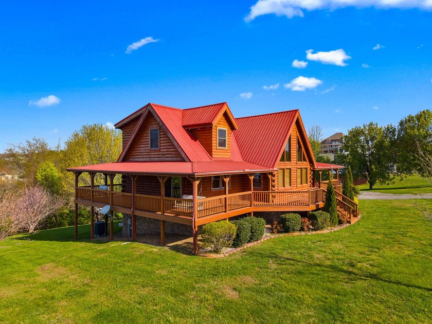 ** FRESHLY PAINTED EXTERIOR** Welcome to 811 Pinnacle Dr - a - photo 45