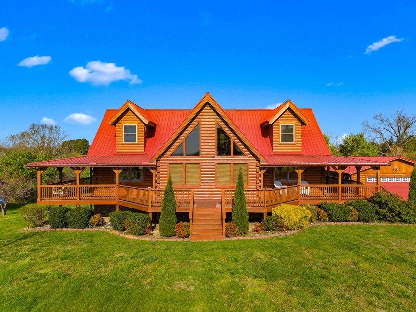 ** FRESHLY PAINTED EXTERIOR** Welcome to 811 Pinnacle Dr - a - photo 46