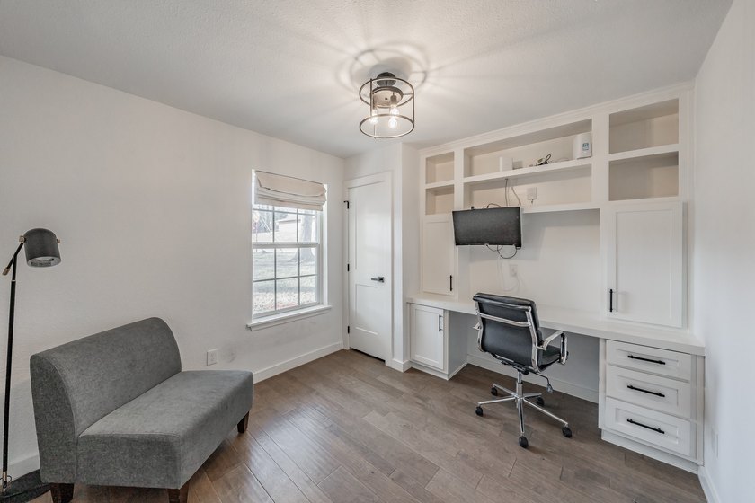 322 Canyon Ridge is a complete, uncompromising renovation set on - photo 15