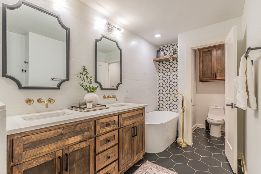 322 Canyon Ridge is a complete, uncompromising renovation set on - photo 16