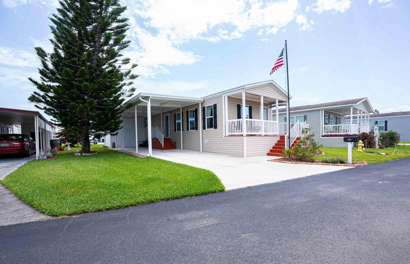 Welcome to this charming 2-bedroom, 1-bathroom manufactured home - photo 16