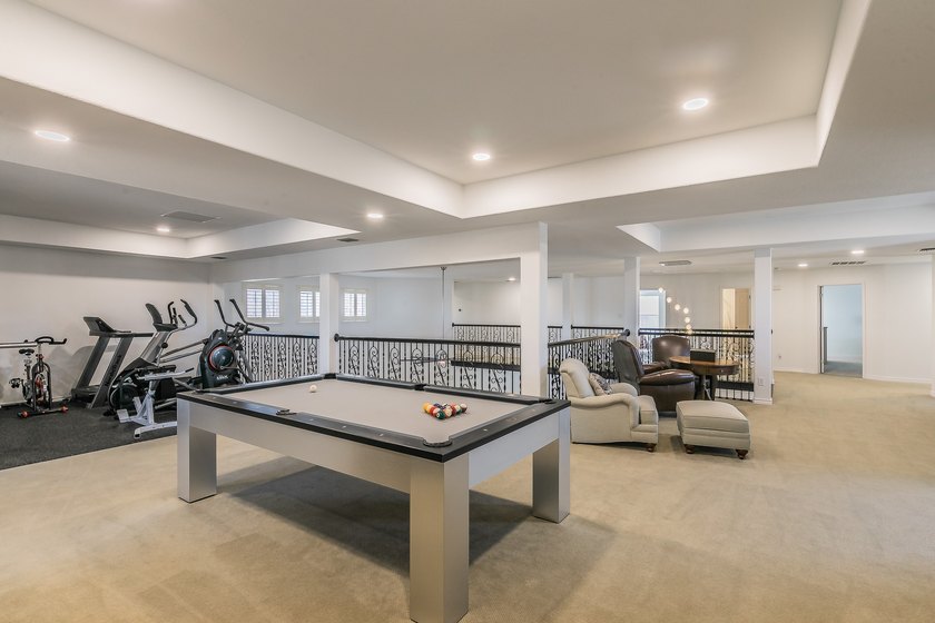 Exquisite Lakeside Luxury in the Resort at Eagle Mountain Lake - photo 28