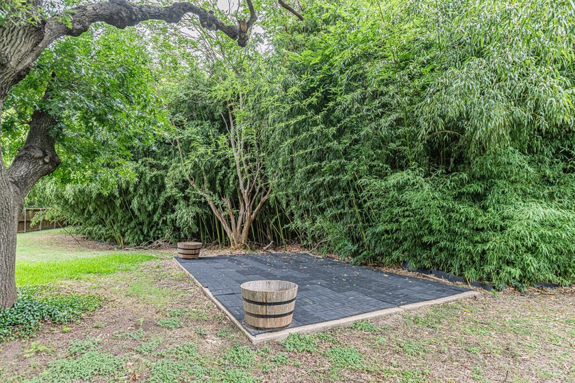 322 Canyon Ridge is a complete, uncompromising renovation set on - photo 34