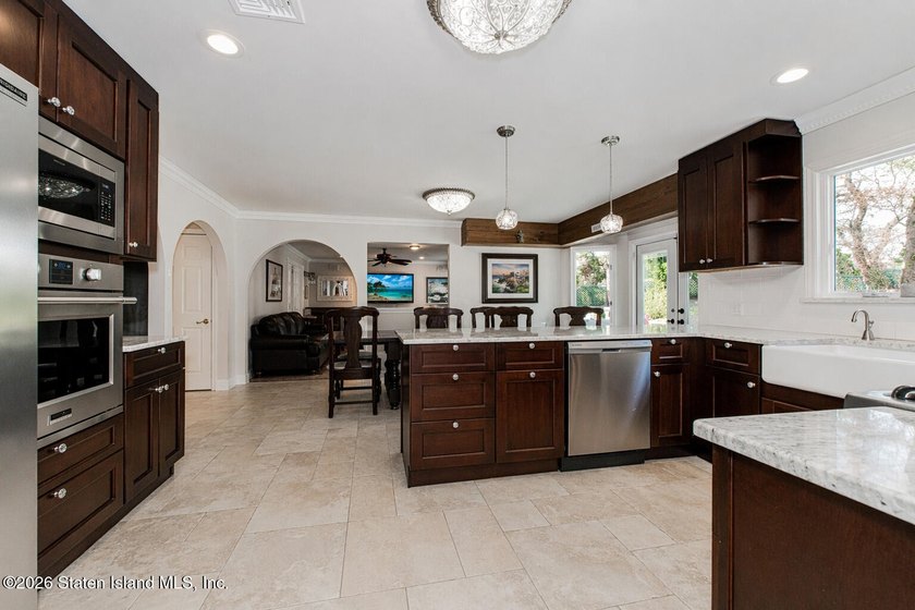ATTENTION BUILDERS - 100X212 - R3X ZONING-SRD. CONSULT YOUR - photo 22