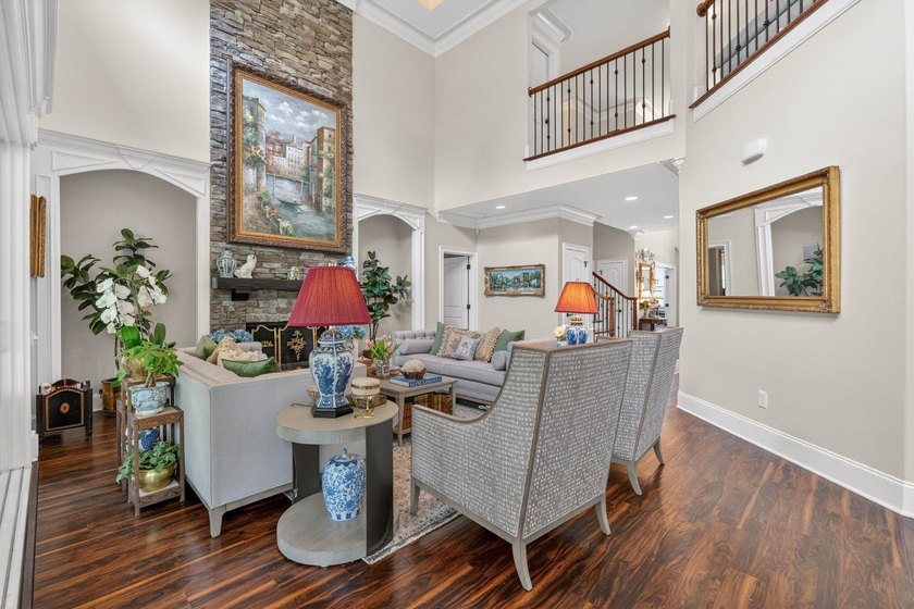 Five-bedroom, three-and-a-half-bathroom, all-brick-and-stone - photo 23
