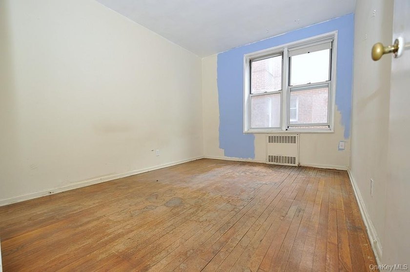 Great opportunity to own a two-bedroom co-op in sought-after - photo 32