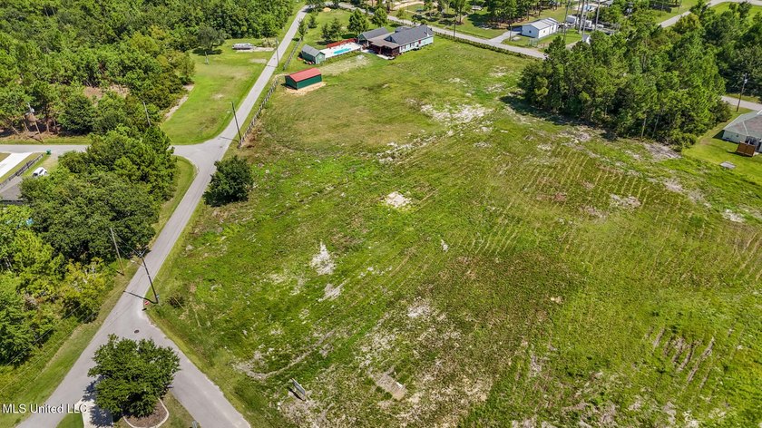 LOT #11 Build Your Dream Coastal Home - Prime Newly Subdivided - photo 3