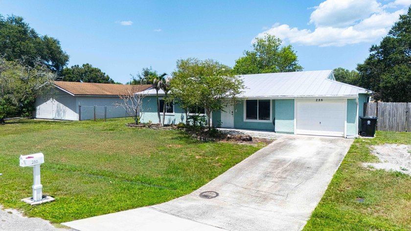 Welcome to this beautifully updated 3-bedroom, 2-bath home, this - photo 16