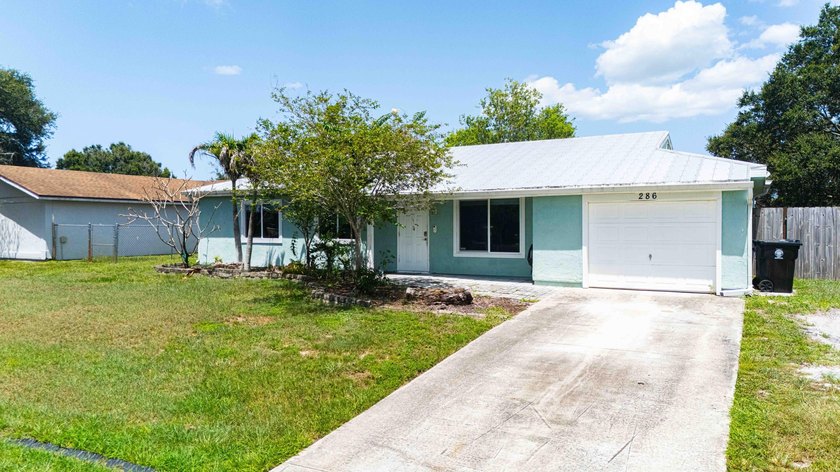 Welcome to this beautifully updated 3-bedroom, 2-bath home, this - photo 17