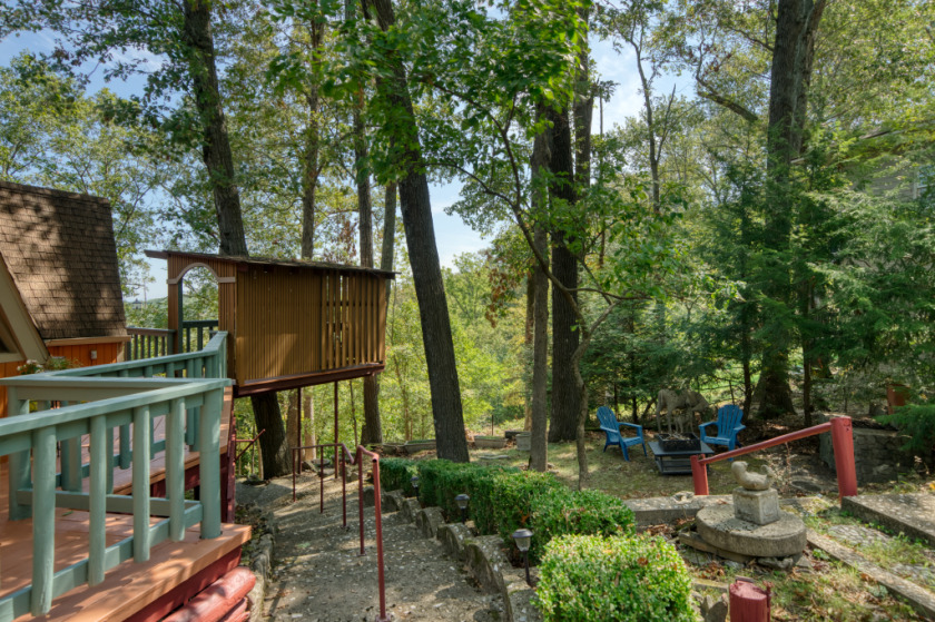 Fascinating Architecture with a Great Beaver Lake View! SOLD - photo 7