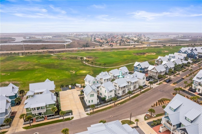Welcome to effortless coastal living in this beautifully - photo 29