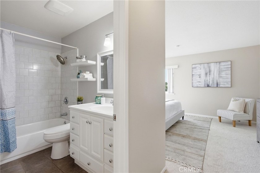 Welcome to this charming 3-bedroom, 1.5-bath home nestled in the - photo 15