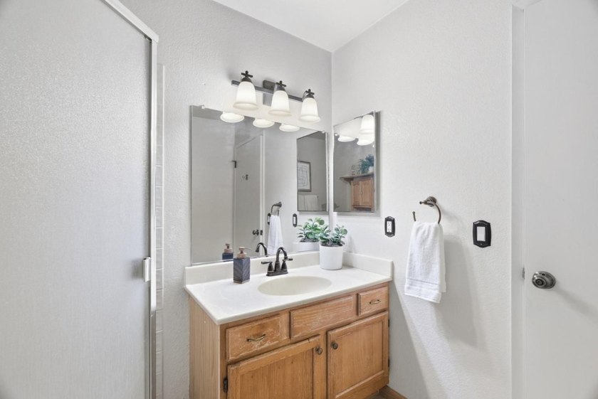 Best location and value in the Hidden Oaks community! The 2 - photo 22