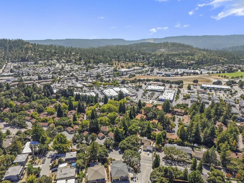 Best location and value in the Hidden Oaks community! The 2 - photo 32