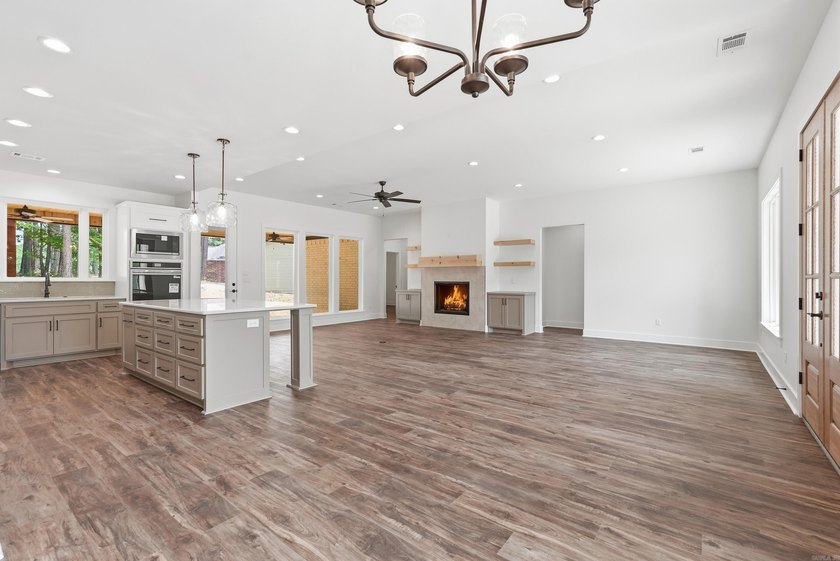 Experience refined new construction by Guerrero Custom Homes at - photo 3