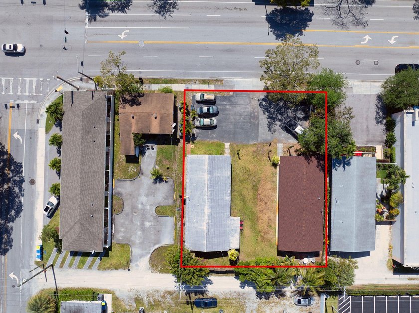 THE SITE: Two contiguous parcels (Folios 504210015131 &amp; - photo 2
